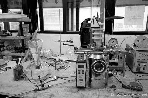 台湾一名化学老师研发出“山寨版核反应堆”